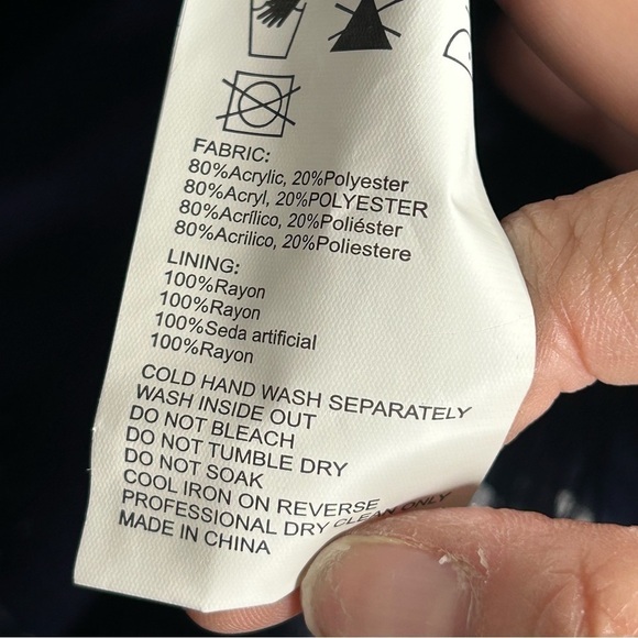 NWOT Ladakh x Urban Outfitters Margot Faux Fur Jacket in Blue - Picture 13 of 15